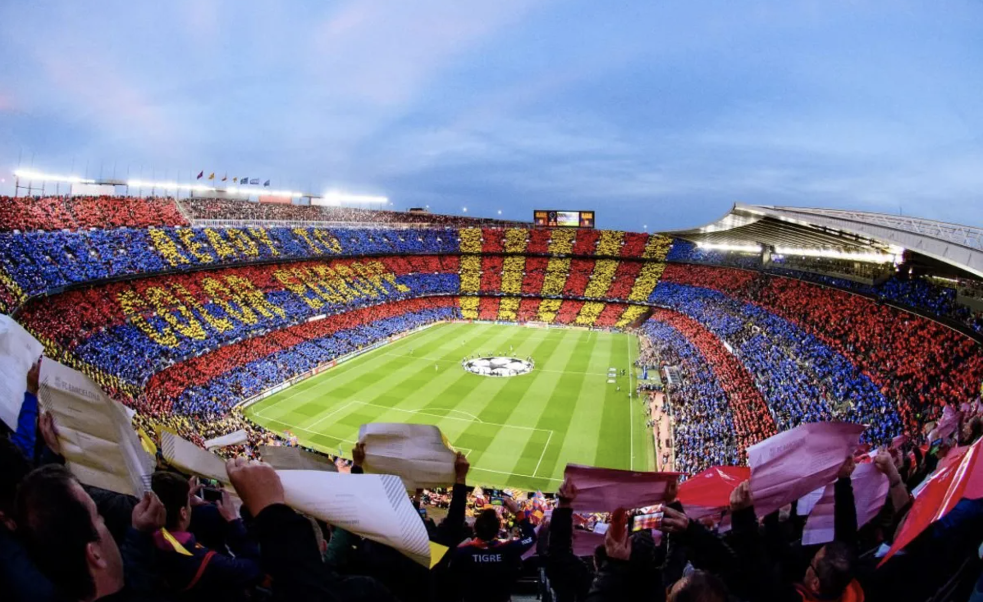 Lộ diện hình ảnh tuyệt đẹp bộ mặt mới sân Nou Camp 1,25 tỉ bảng- Ảnh 1.